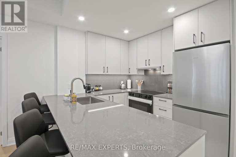 2011 - 208 QUEENS QUAY W, Toronto (Waterfront Communities), Ontario, M5J2Y5