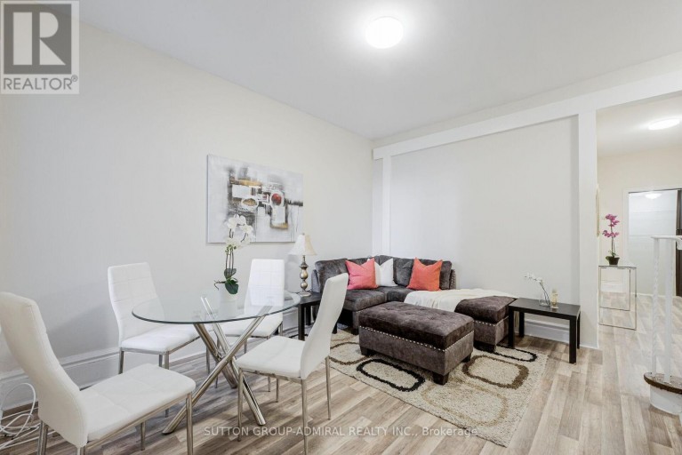 UPPER - 1934 QUEEN STREET E, Toronto (The Beaches), Ontario, M4L1H6
