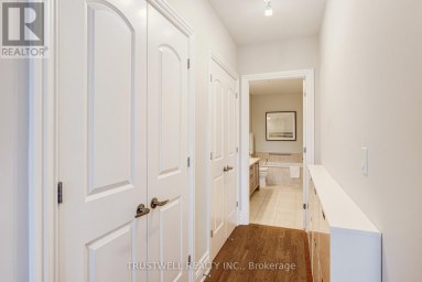 303 - 1 VERCLAIRE GATE Markham (Unionville) Ontario photo 13