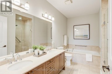 303 - 1 VERCLAIRE GATE Markham (Unionville) Ontario photo 14