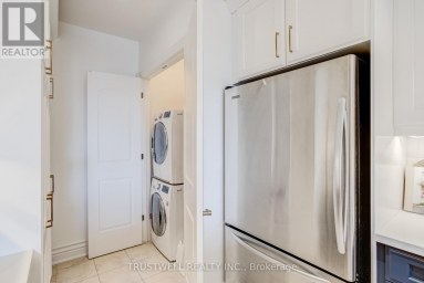 303 - 1 VERCLAIRE GATE Markham (Unionville) Ontario photo 20