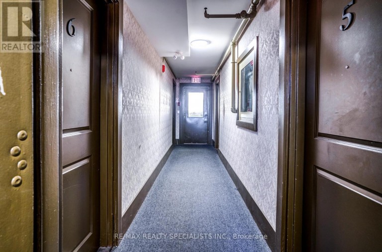 1 - 6 BRANT STREET, Mississauga (Port Credit), Ontario, L5G3N8