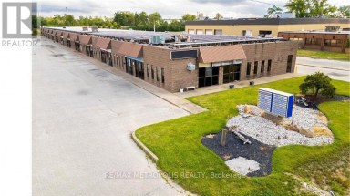 13 & 14 - 1173 MICHENER ROAD Sarnia Ontario photo 1