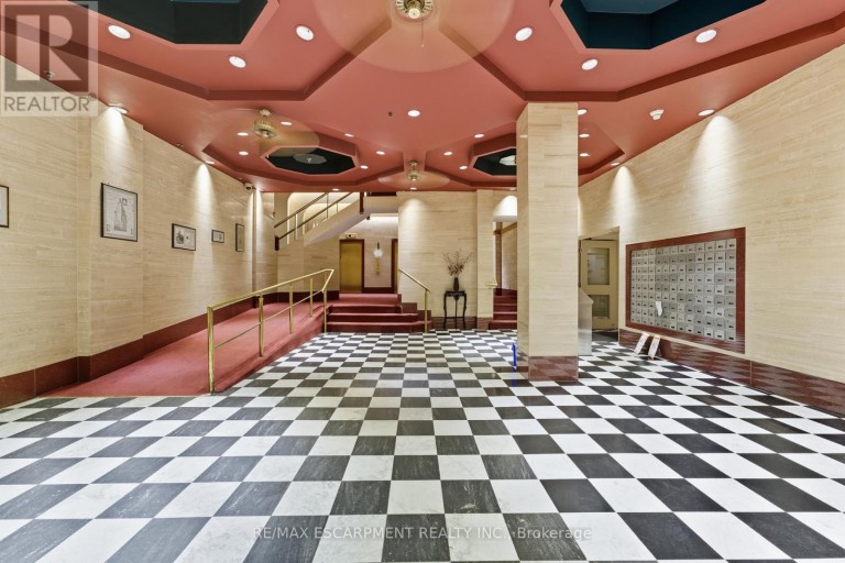 810 - 36 JAMES STREET S, Hamilton (Central), Ontario, L8P4W4