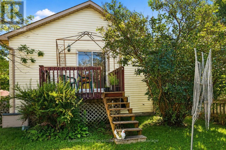 6 DONALD CRESCENT, Wasaga Beach, Ontario, L9Z1E1