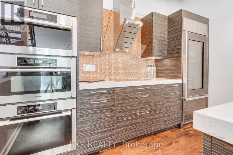 4 - 306 SACKVILLE STREET, Toronto (Cabbagetown-South St. James Town), Ontario, M5A3G2
