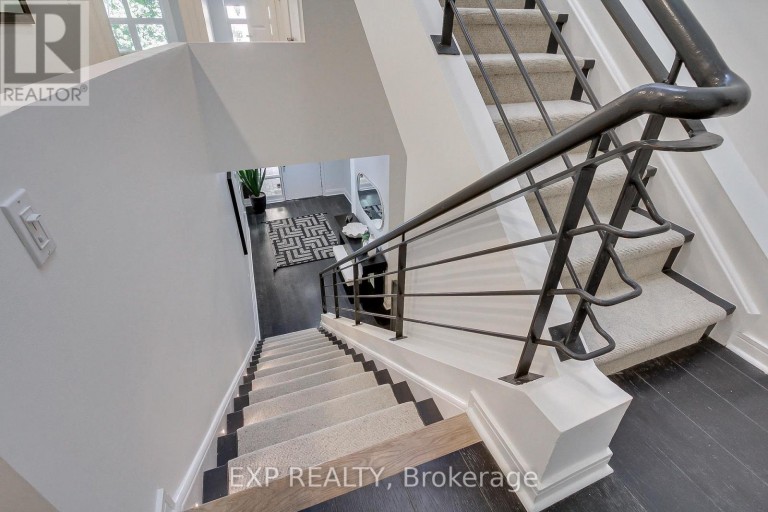 4 - 306 SACKVILLE STREET, Toronto (Cabbagetown-South St. James Town), Ontario, M5A3G2