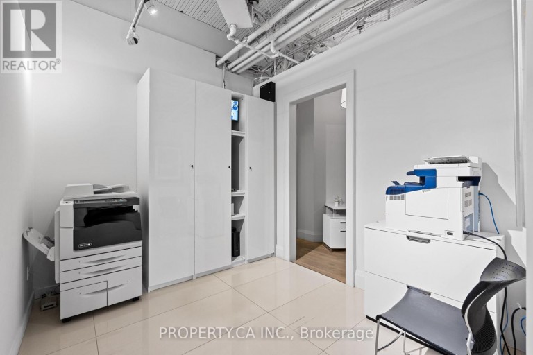UNIT 105 - 320 DAVENPORT ROAD, Toronto (Annex), Ontario, M5R0A8