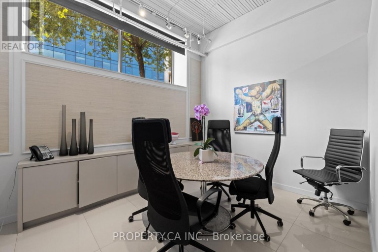 UNIT 105 - 320 DAVENPORT ROAD, Toronto (Annex), Ontario, M5R0A8