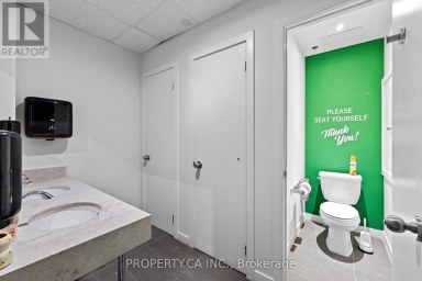 302 - 170 BEDFORD ROAD Toronto (Annex) Ontario photo 9