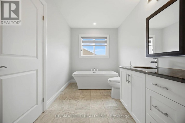2439 DAISY BEND, London South (South U), Ontario, N6M0G9