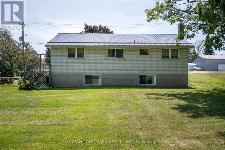 22 QUEEN VICTORIA STREET W, Centre Hastings, Ontario, K0K2K0