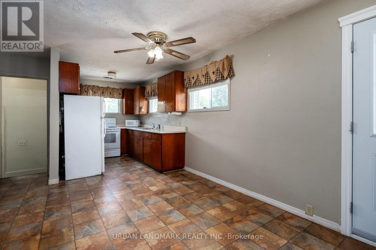 22 QUEEN VICTORIA STREET W, Centre Hastings, Ontario, K0K2K0