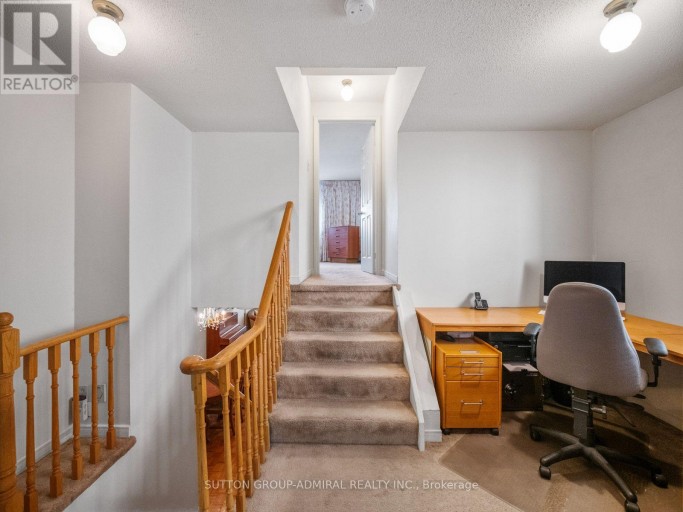 169 ROBERT HICKS DRIVE, Toronto (Westminster-Branson), Ontario, M2R3R3
