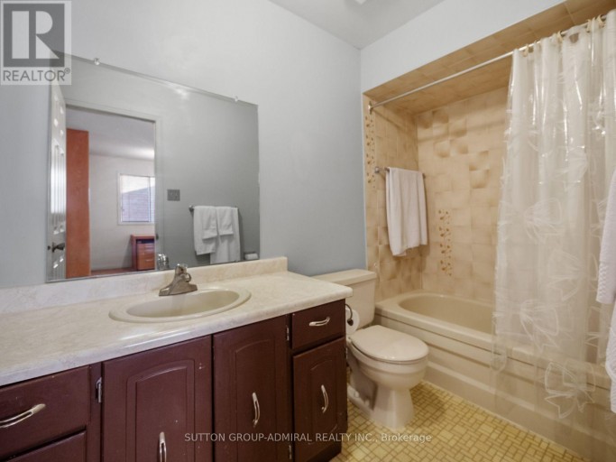 169 ROBERT HICKS DRIVE, Toronto (Westminster-Branson), Ontario, M2R3R3