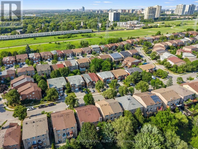 169 ROBERT HICKS DRIVE, Toronto (Westminster-Branson), Ontario, M2R3R3