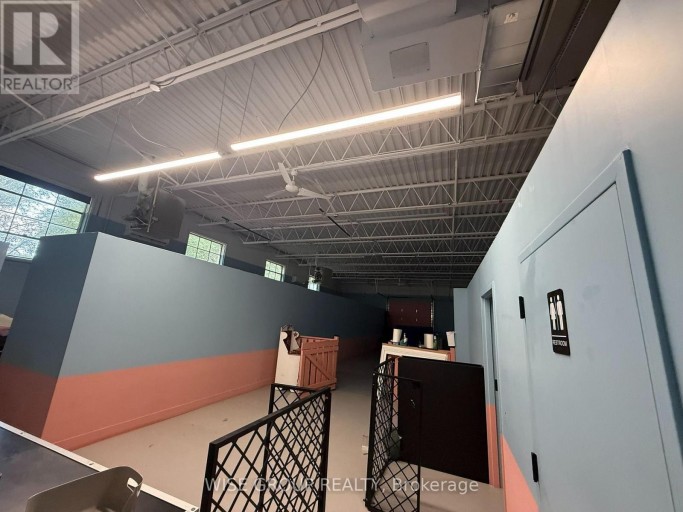 3156 LENWORTH DRIVE, Mississauga (Dixie), Ontario, L4X2G1