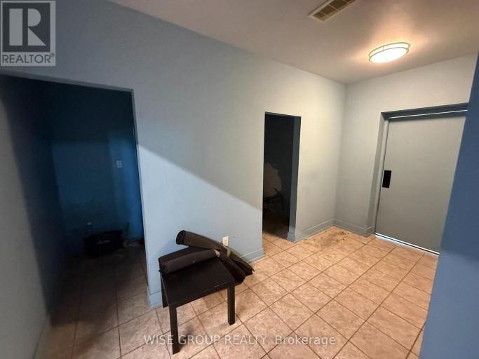 3156 LENWORTH DRIVE, Mississauga (Dixie), Ontario, L4X2G1