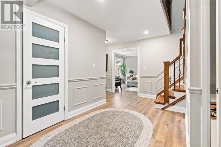 7 APEX COURT, Hamilton (Stoney Creek Mountain), Ontario, L8J1J2