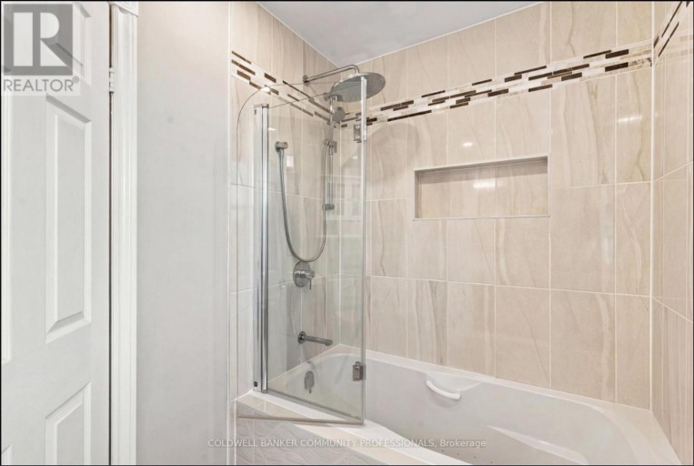 7 APEX COURT, Hamilton (Stoney Creek Mountain), Ontario, L8J1J2