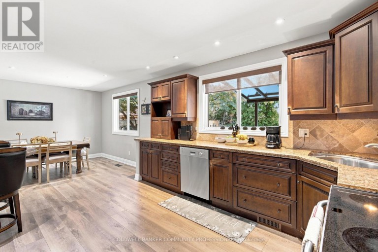 7 APEX COURT, Hamilton (Stoney Creek Mountain), Ontario, L8J1J2