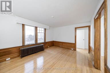 43 - 4 KINGSTON ROAD Toronto (Woodbine Corridor) Ontario photo 3