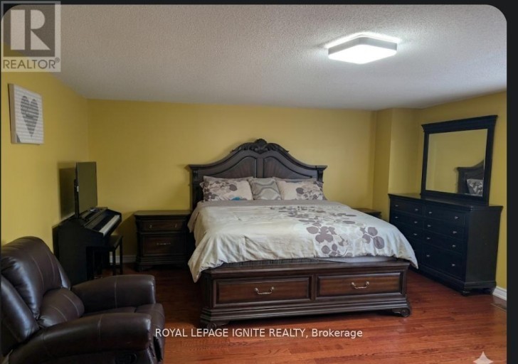 98 CHLOE CRESCENT, Markham (Middlefield), Ontario, L3S2H7