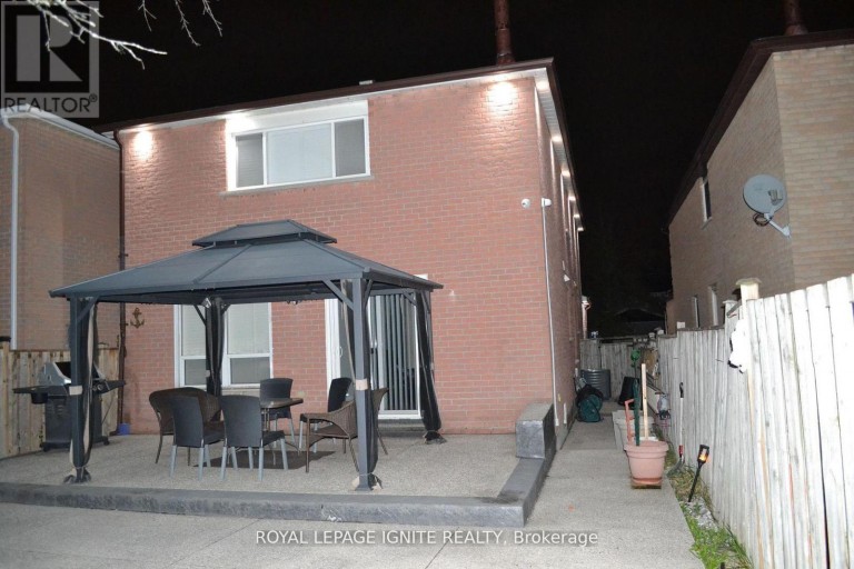 98 CHLOE CRESCENT, Markham (Middlefield), Ontario, L3S2H7