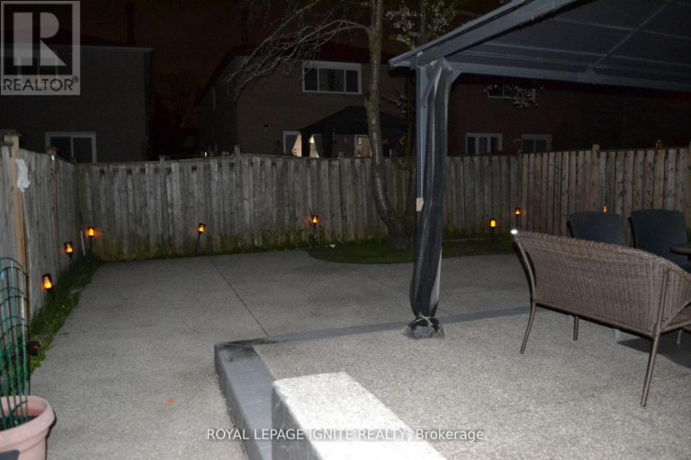 98 CHLOE CRESCENT, Markham (Middlefield), Ontario, L3S2H7