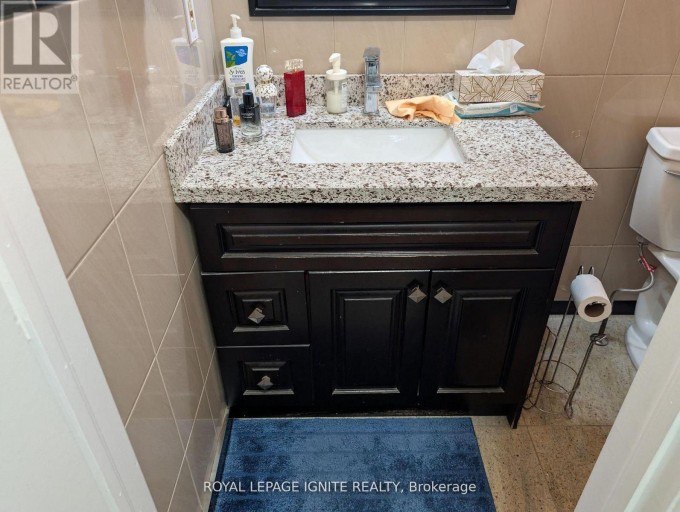 98 CHLOE CRESCENT, Markham (Middlefield), Ontario, L3S2H7
