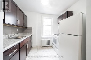 81 - 10 KINGSTON ROAD Toronto (Woodbine Corridor) Ontario photo 7