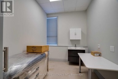 107 - 523 THE QUEENSWAY WAY Toronto (Stonegate-Queensway) Ontario photo 14