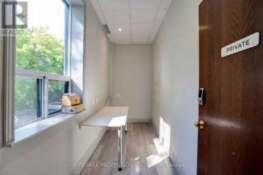 107 - 523 THE QUEENSWAY WAY Toronto (Stonegate-Queensway) Ontario photo 20
