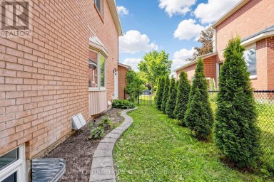 BASEMENT UNIT 2 - 307 ALEX DONER DRIVE Newmarket (Glenway Estates) Ontario photo 3