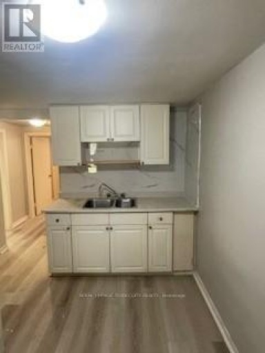 2 - 9 JOHN STREET, Halton Hills (Georgetown), Ontario, L7G2J6