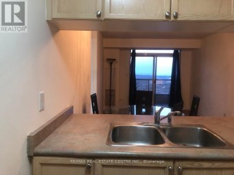 2409 - 3880 DUKE OF YORK BOULEVARD Mississauga (City Centre) Ontario photo 3