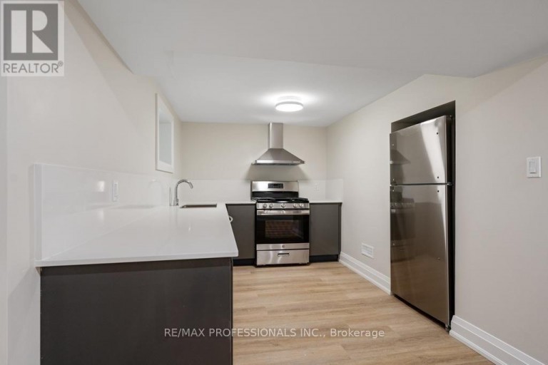 LOWER - 1327 ROYAL DRIVE, Burlington (Mountainside), Ontario, L7P2G7