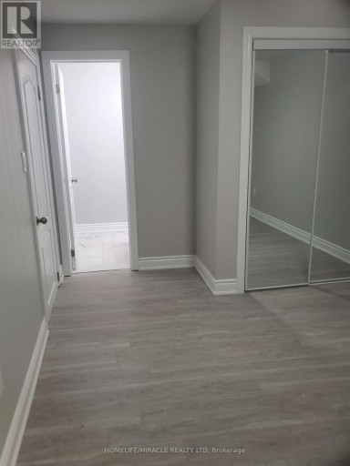 18 BACHELOR STREET, Brampton (Northwest Brampton), Ontario, L7A4T6