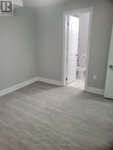 18 BACHELOR STREET, Brampton (Northwest Brampton), Ontario, L7A4T6