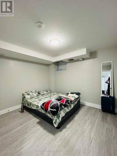 18 BACHELOR STREET, Brampton (Northwest Brampton), Ontario, L7A4T6