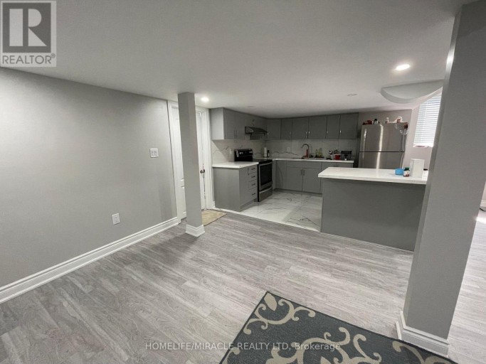 18 BACHELOR STREET, Brampton (Northwest Brampton), Ontario, L7A4T6