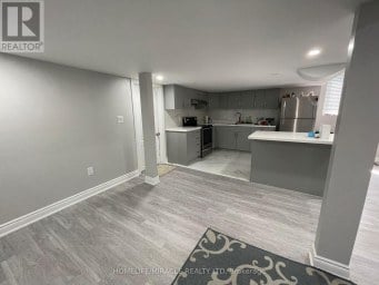 18 BACHELOR STREET Brampton (Northwest Brampton) Ontario photo 7