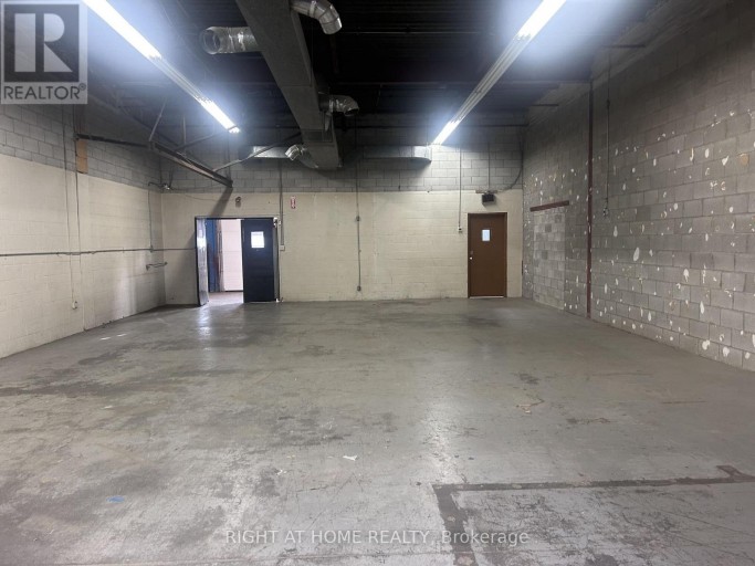 27 ESTATE DRIVE, Toronto (Woburn), Ontario, M1H2Z2