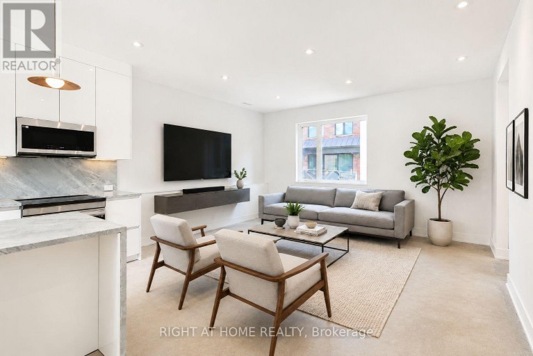 LANEWAY HOUSE - 266 INDIAN GROVE, Toronto (High Park North), Ontario, M6P2H5