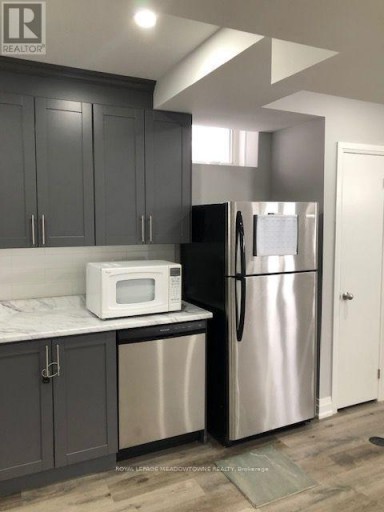 BASEMENT ROOM #2 - 71 THIRTIETH STREET, Toronto (Long Branch), Ontario, M8W3B9