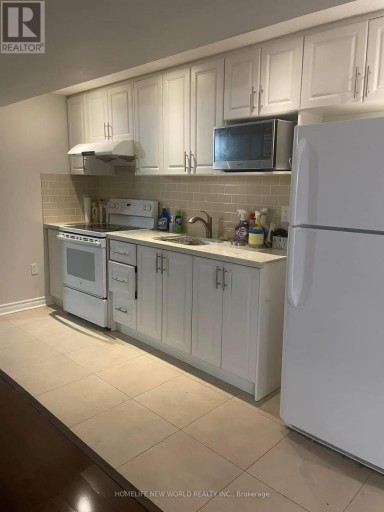 BASEMENT - 21 LOCARNO STREET, Brampton (Sandringham-Wellington), Ontario, L6R3T8