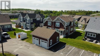 24 DANIELLE CRESCENT Midland Ontario photo 3