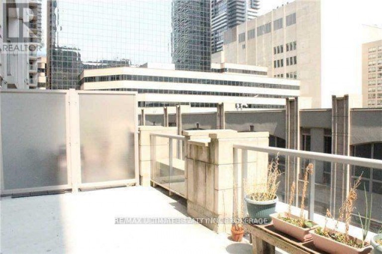 303 - 761 BAY STREET, Toronto (Bay Street Corridor), Ontario, M5G2R2