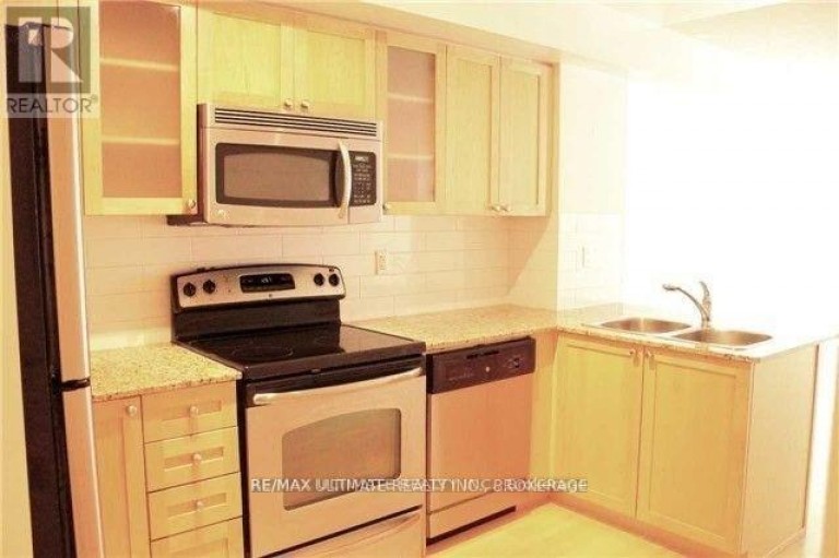303 - 761 BAY STREET, Toronto (Bay Street Corridor), Ontario, M5G2R2