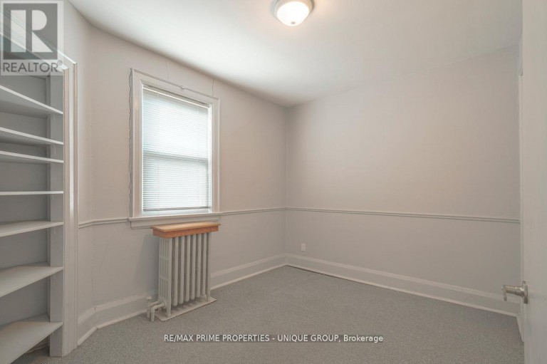 MAIN - 1 BONFIELD AVENUE, Toronto (The Beaches), Ontario, M4E1B9